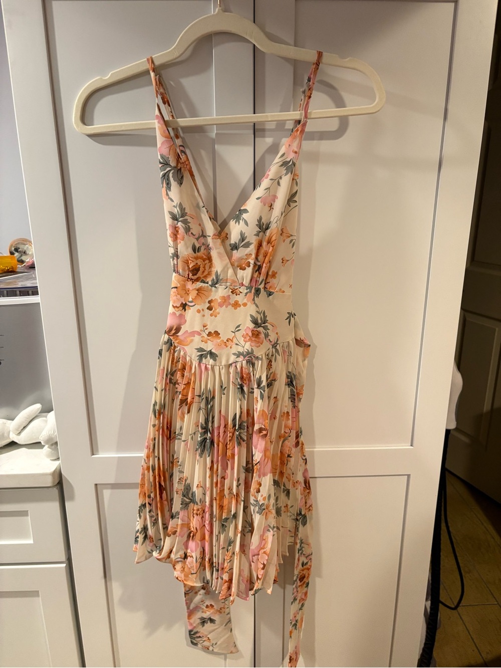 Selfie Leslie Cream Floral Asymmetrical Pleated Dress - Peach & Pink